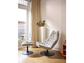 Artifort fauteuil F588L laag model draaibaar op schijfvoet rond