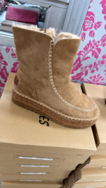 Boots  camel