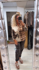 Blouse horse