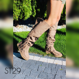 Boot hoog beige st 29