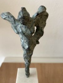 Engeltje in brons - Nathalie IJzerman