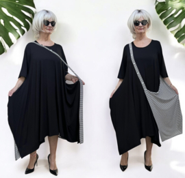 Naveed  viscose jersey A-lijn jurk stretch zwart/wit