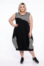 AKH oversized viscose jersey ballon jurk  apart/stretch zwart/wit