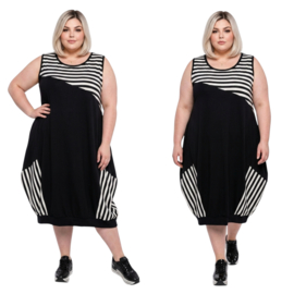 AKH oversized viscose jersey ballon jurk  apart/stretch zwart/wit