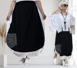 SINNE design.. viscose/linnen  rok/zwart/wit
