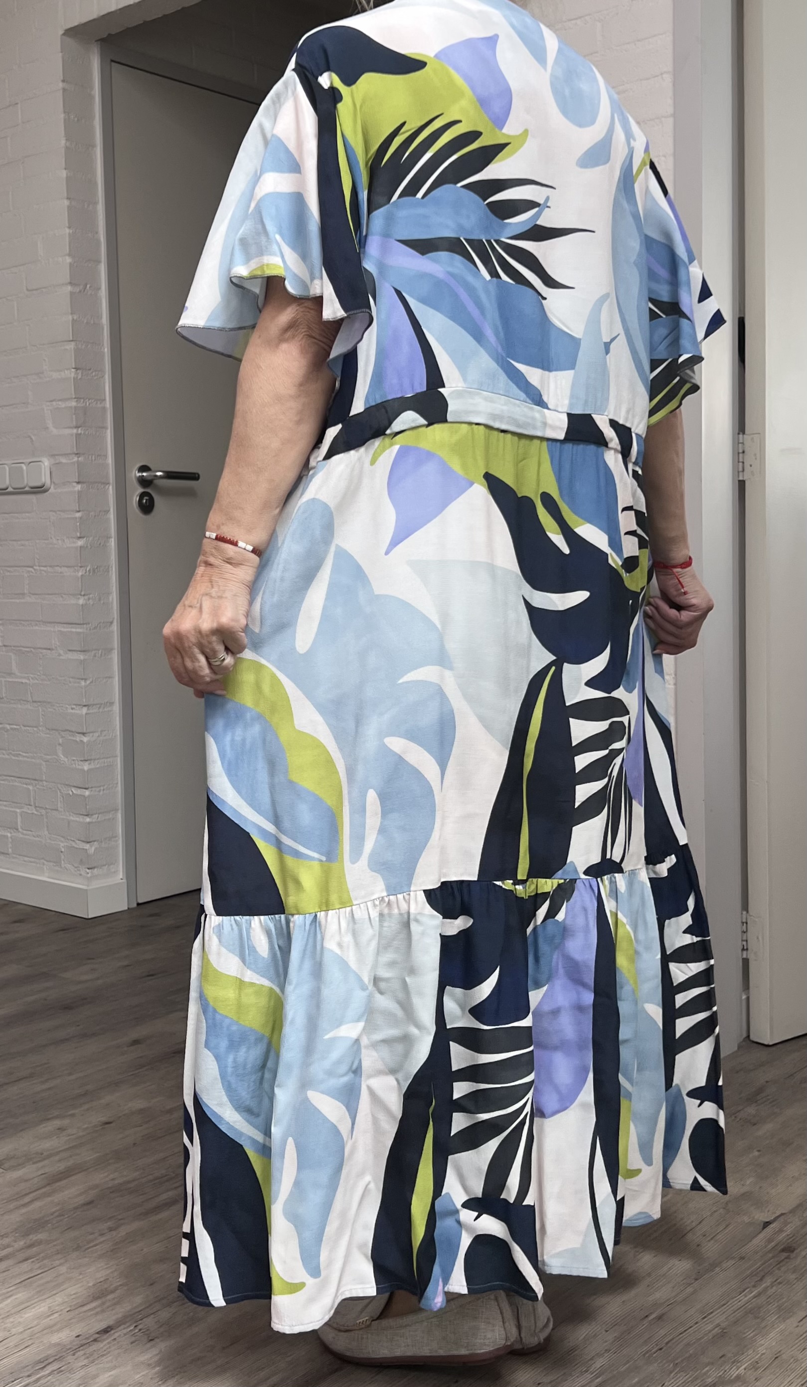 Ophilia oversized viscose A-lijn jurk