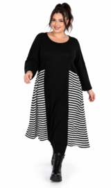 AKH oversized gebreide  tuniek/jurk  apart stretch zwart/wit