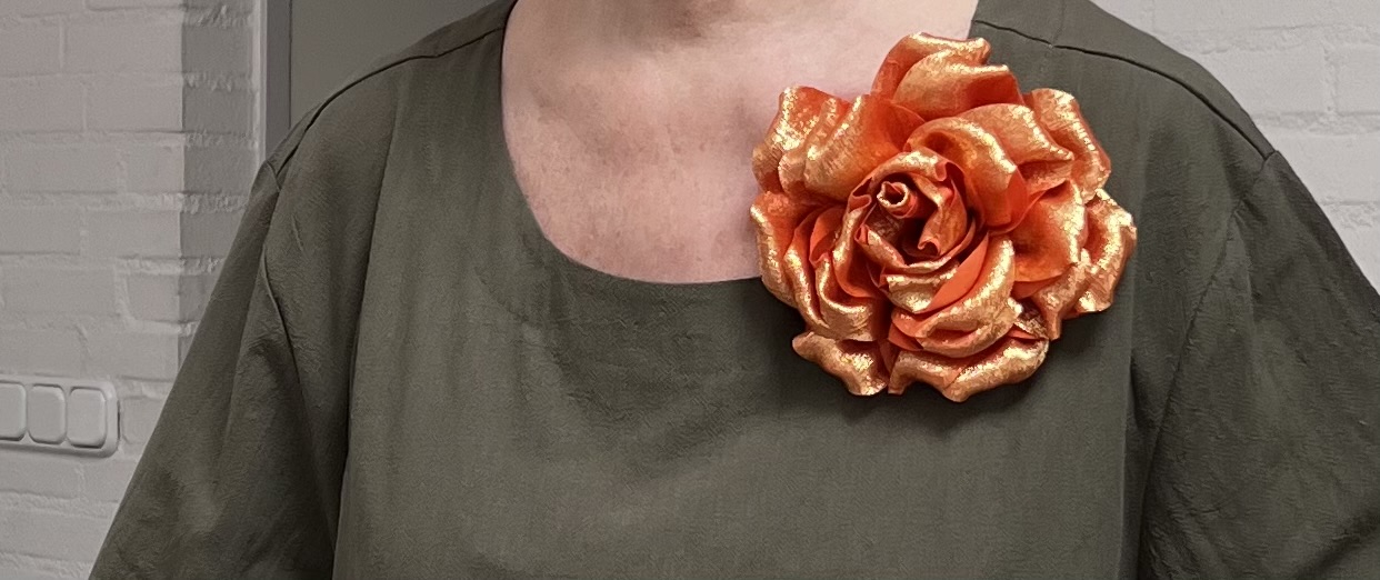 ITALIA  MODA  linnen/viscose  wijde jurk met broche apart
