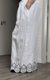 Moonshine linnen wijde broek met geborduurd kant/ apart /in meerdere kleuren