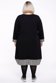 AKH oversized viscose jersey ballon jurk  apart/stretch zwart/wit