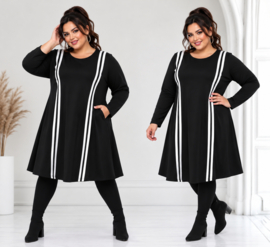 SASHA GRANDEoversized A-lijn jurk  zwart/wit/stretch premium kwaliteit