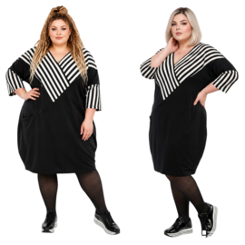 AKH oversized viscose ballon jersey jurk  apart/stretch zwart/wit