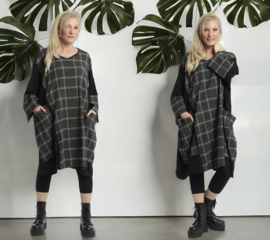 AKH  oversized  viscose tuniek/jurk zwart/grijs /stretch