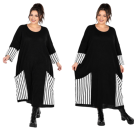 AKH oversized gebreide  tuniek/jurk  apart stretch zwart/wit