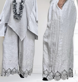 Moonshine linnen wijde broek met geborduurd kant/ apart /in meerdere kleuren