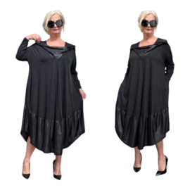 SASHA Diva oversized viscose A-lijn jurk  zwart/stretch