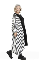 AKH oversized gebreide tuniek/jurk  apart stretch zwart/wit