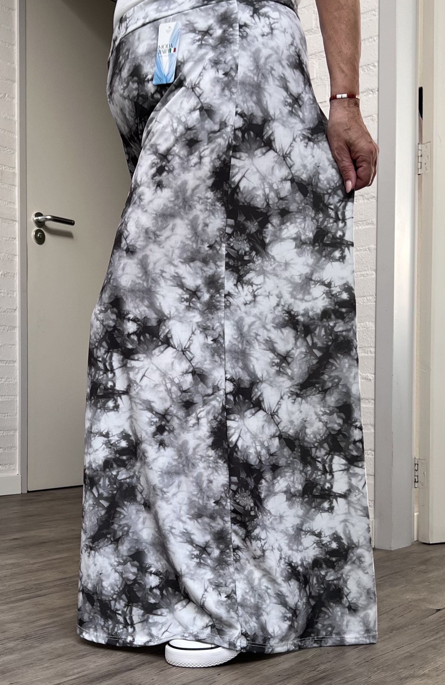 ITALY Mode jersey viscose  wijde broek apart /zeer rekbaar/zwart/wit/grijs