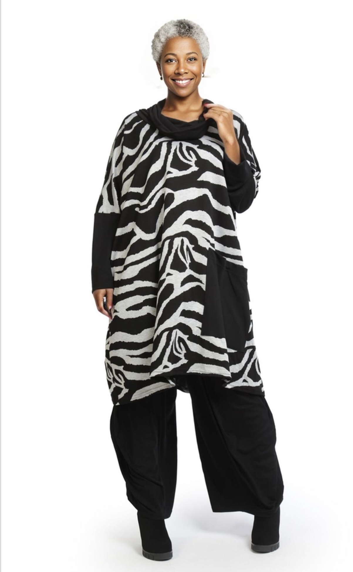AKH oversized viscose mix tuniek apart stretch zwart/grijs