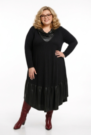 SASHA LENA oversized viscose A-lijn jurk zwart/stretch