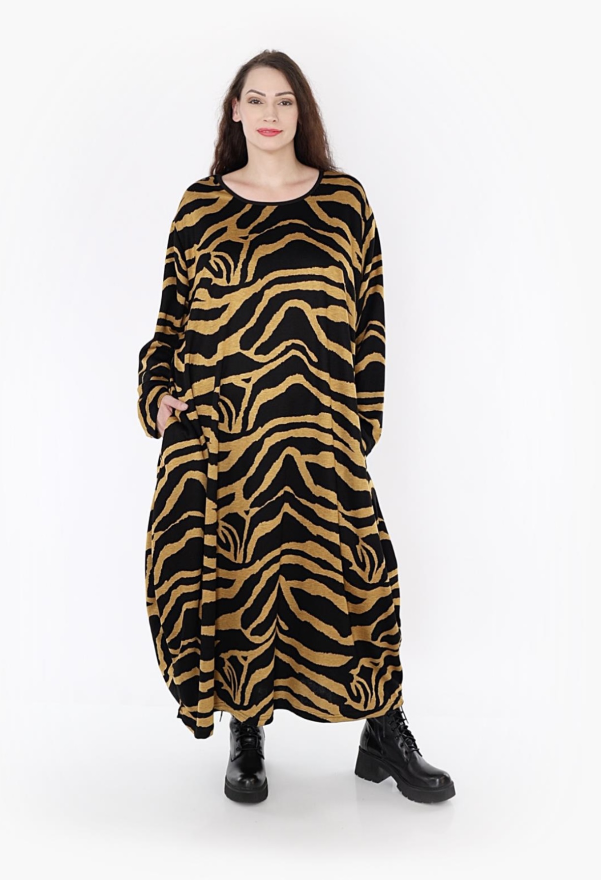 AKH oversized viscose mix jurk apart stretch zwart/geel