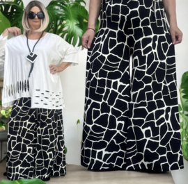 ITALY Mode jersey viscose  wijde broek apart /zeer rekbaar/ zwart /wit