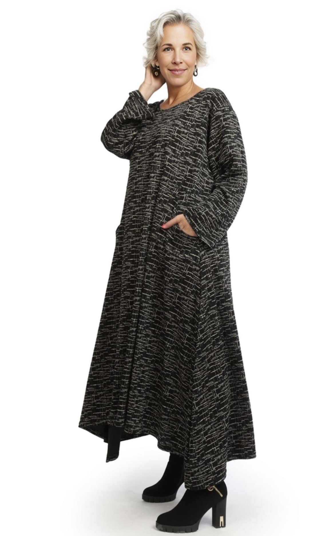 AKH oversized viscose mix A-lijn jurk apart stretch zwart/ecru