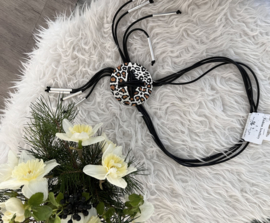 Paris Fashion design jewellery rubber collier