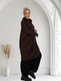 AKH gebreide zacht bouclé oversized tuniek/jurk  apart stretch chocoladebruin