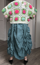 AGE oversized  acryl lotusbloemen patchwork korte vest, handgemaakt
