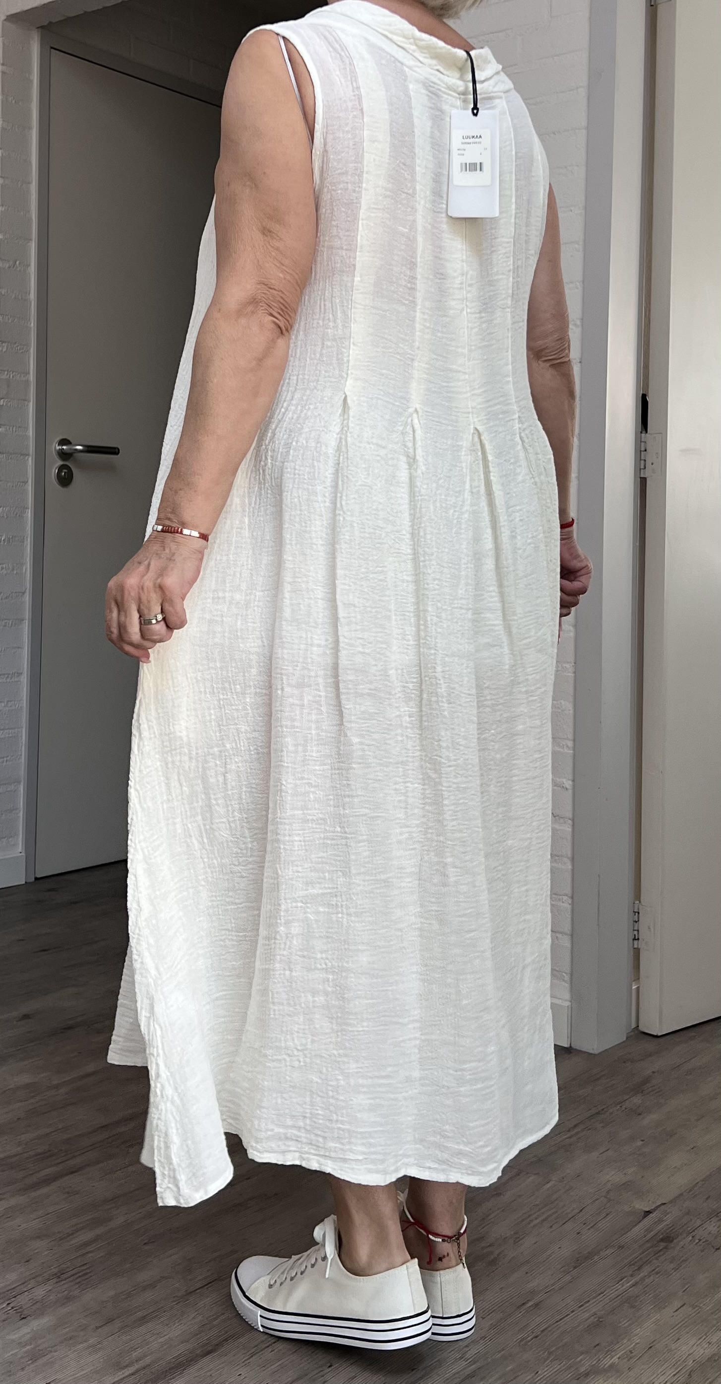 LUUKAA oversized linnen A-lijn jurk/apart