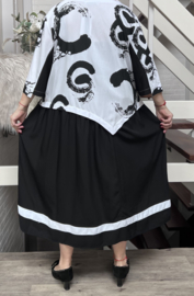 SINNE design.. A-lijn viscose jurk zwart/wit