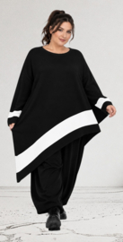 AKH oversized asymmetrisch gebreide tuniek/poncho  apart stretch wit/zwart