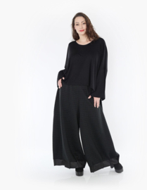 AKH oversized viscose mix broek stretch zwart