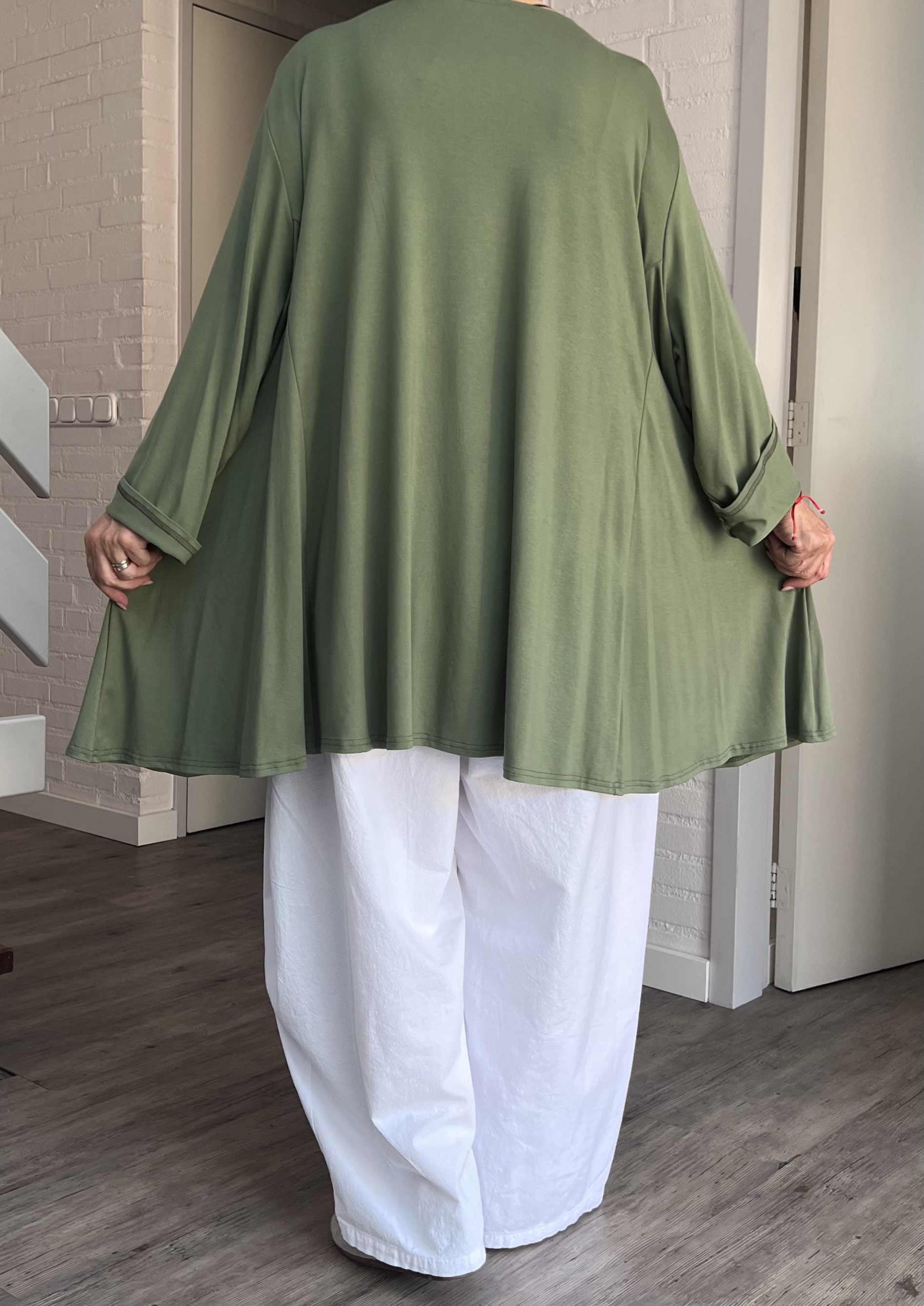 New Jersey oversized viscose A-lijn tuniek met aparte decolleté / stretch