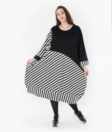 AKH oversized viscose jersey ballon jurk  apart/stretch zwart/wit