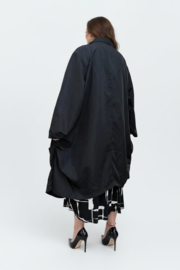Moonshine oversized tussenjas waterbestendig met knoopsluiting zwart