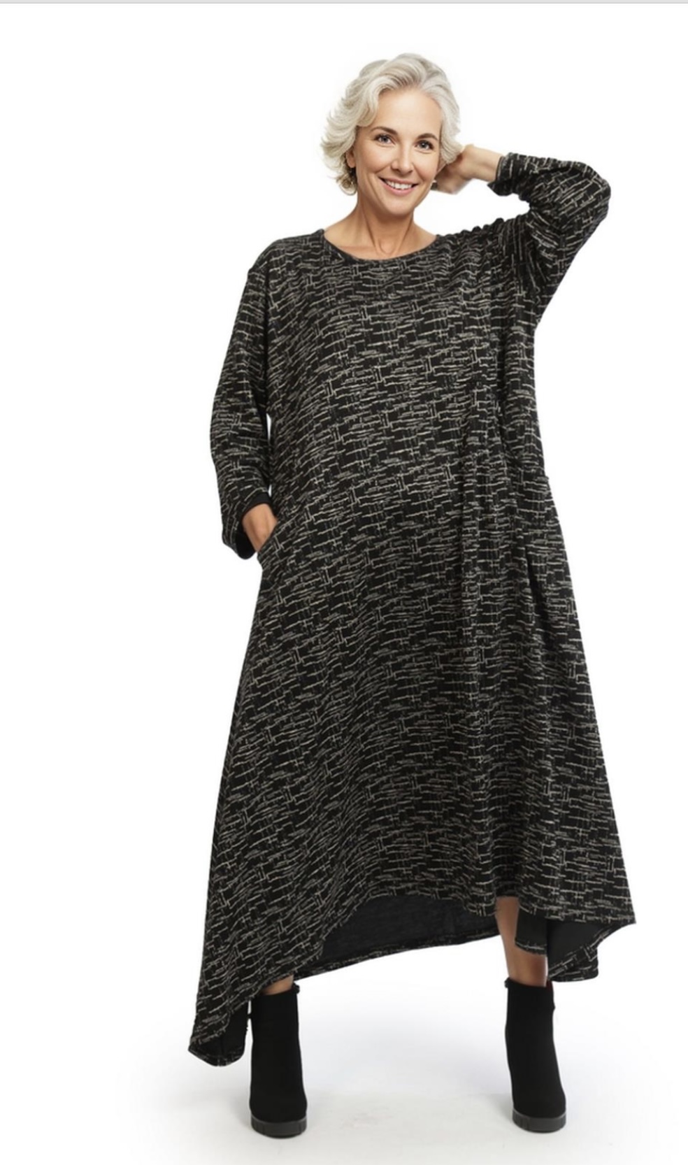 AKH oversized viscose mix A-lijn jurk apart stretch zwart/ecru