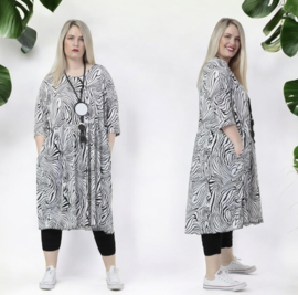 AKH oversized viscose A-lijn jurk met zakken apart  zwart/wit/stretch