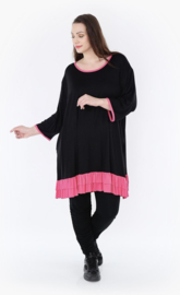 AKH oversized viscose tricot A-lijn tuniek  apart stretch zwart/fuchsia