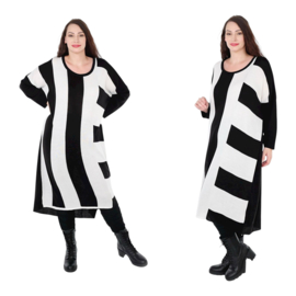 AKH oversized gebreide  tuniek/jurk  apart stretch zwart/wit
