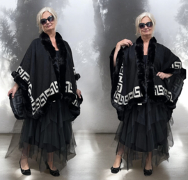 ITALIA  gebreid super zacht omslagdoek/poncho met bont zwart