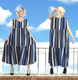 AKH oversized viscose  mix A-lijn  jurk apart/stretch