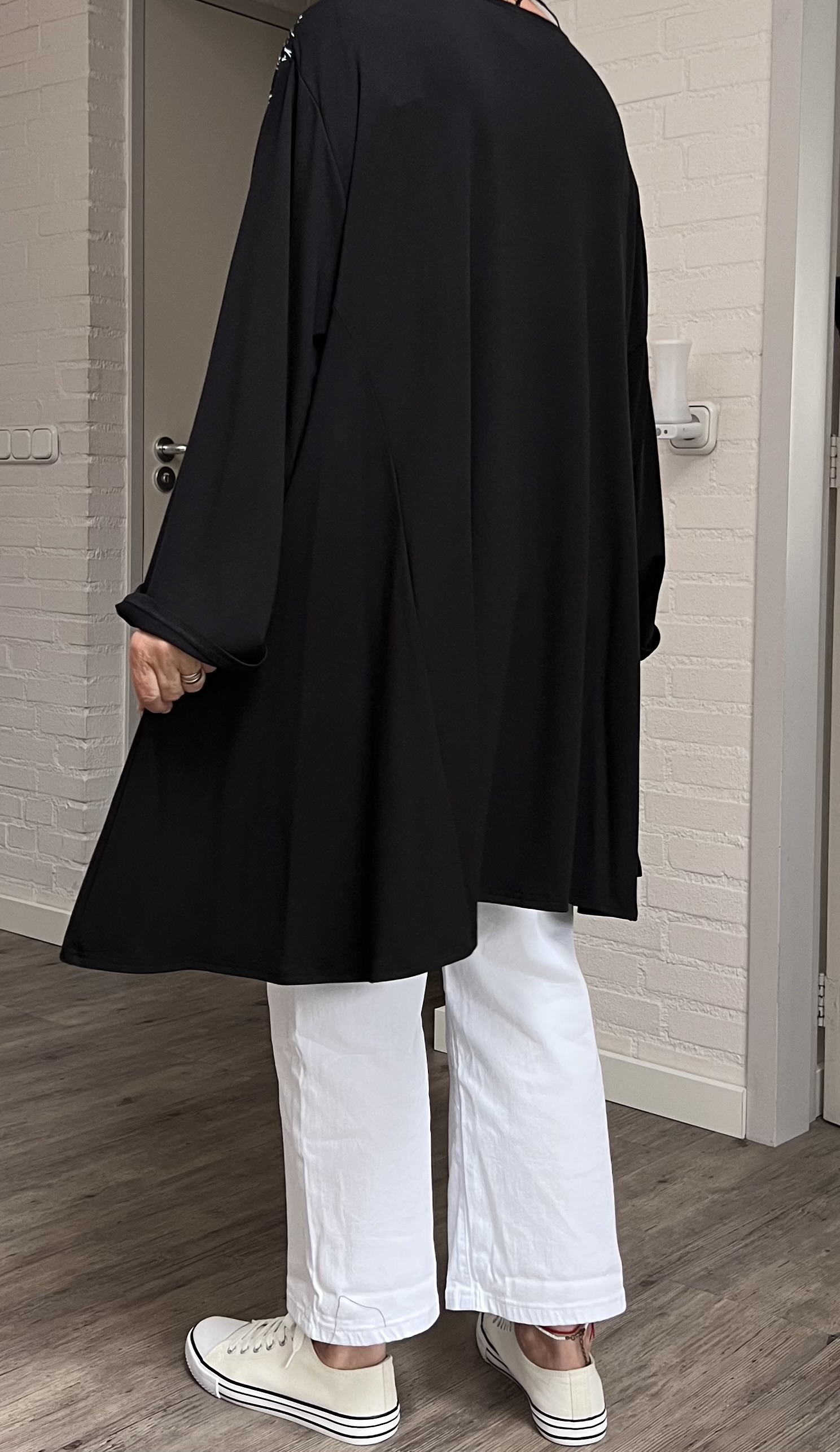 New Jersey oversized viscose A-lijn tuniek met aparte decolleté/extra wijd/ stretch/zwart/wit