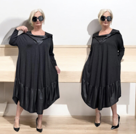 SASHA Diva oversized viscose A-lijn jurk  zwart/stretch