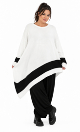 AKH oversized asymmetrisch gebreide tuniek/poncho  apart stretch wit/zwart