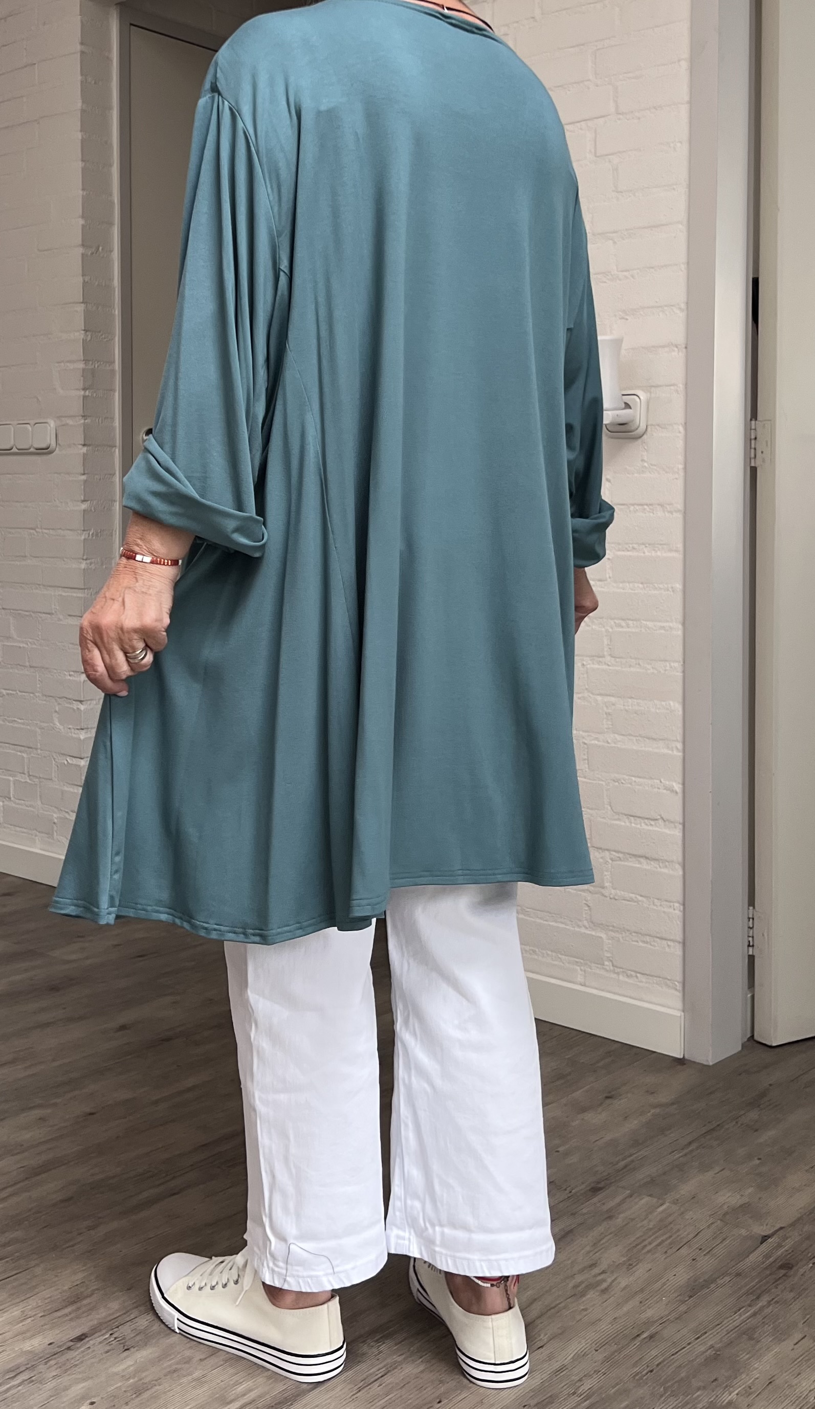 New Jersey oversized viscose A-lijn tuniek met aparte decolleté / stretch