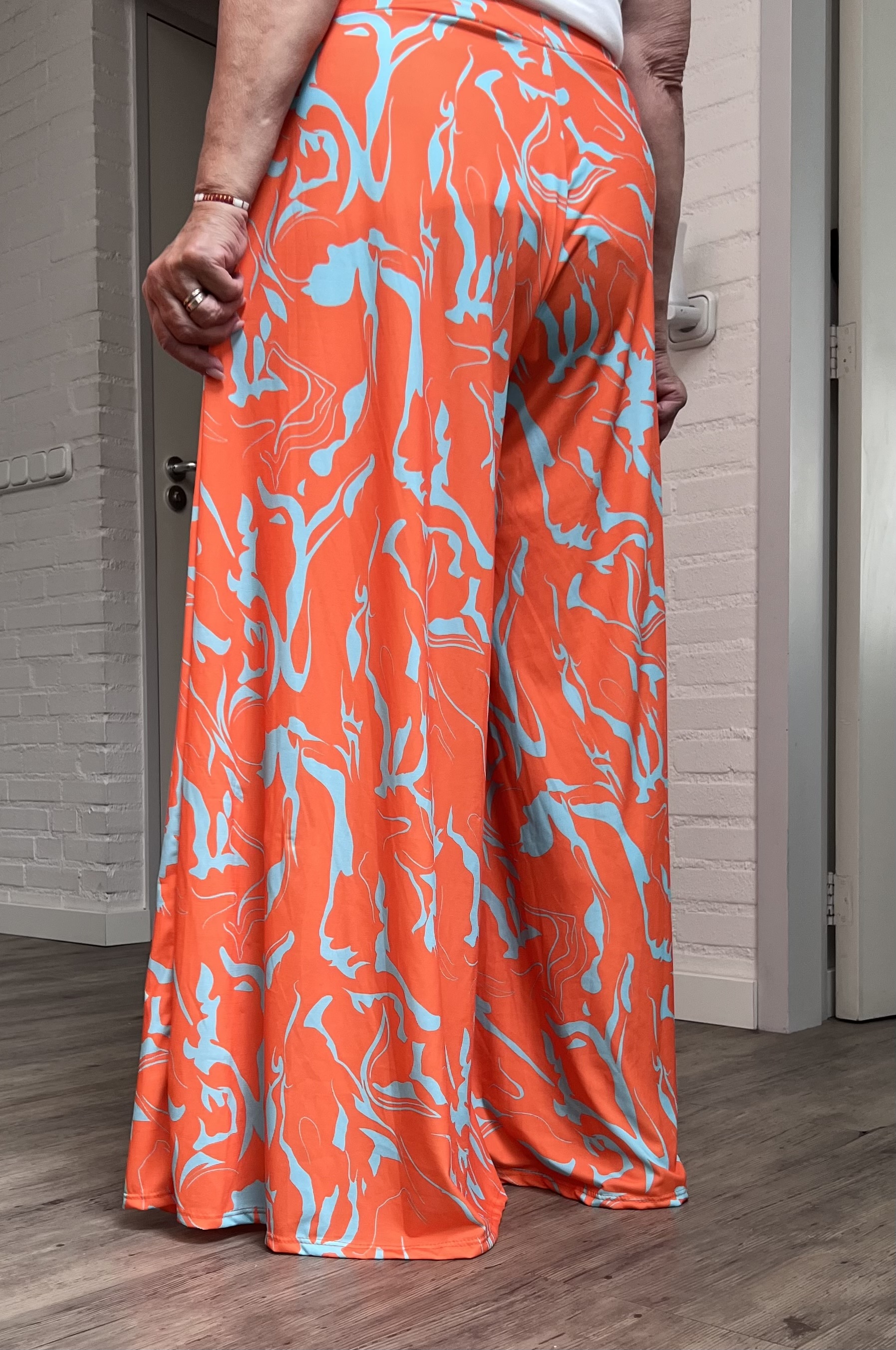 ITALY Mode jersey viscose  wijde broek apart /zeer rekbaar