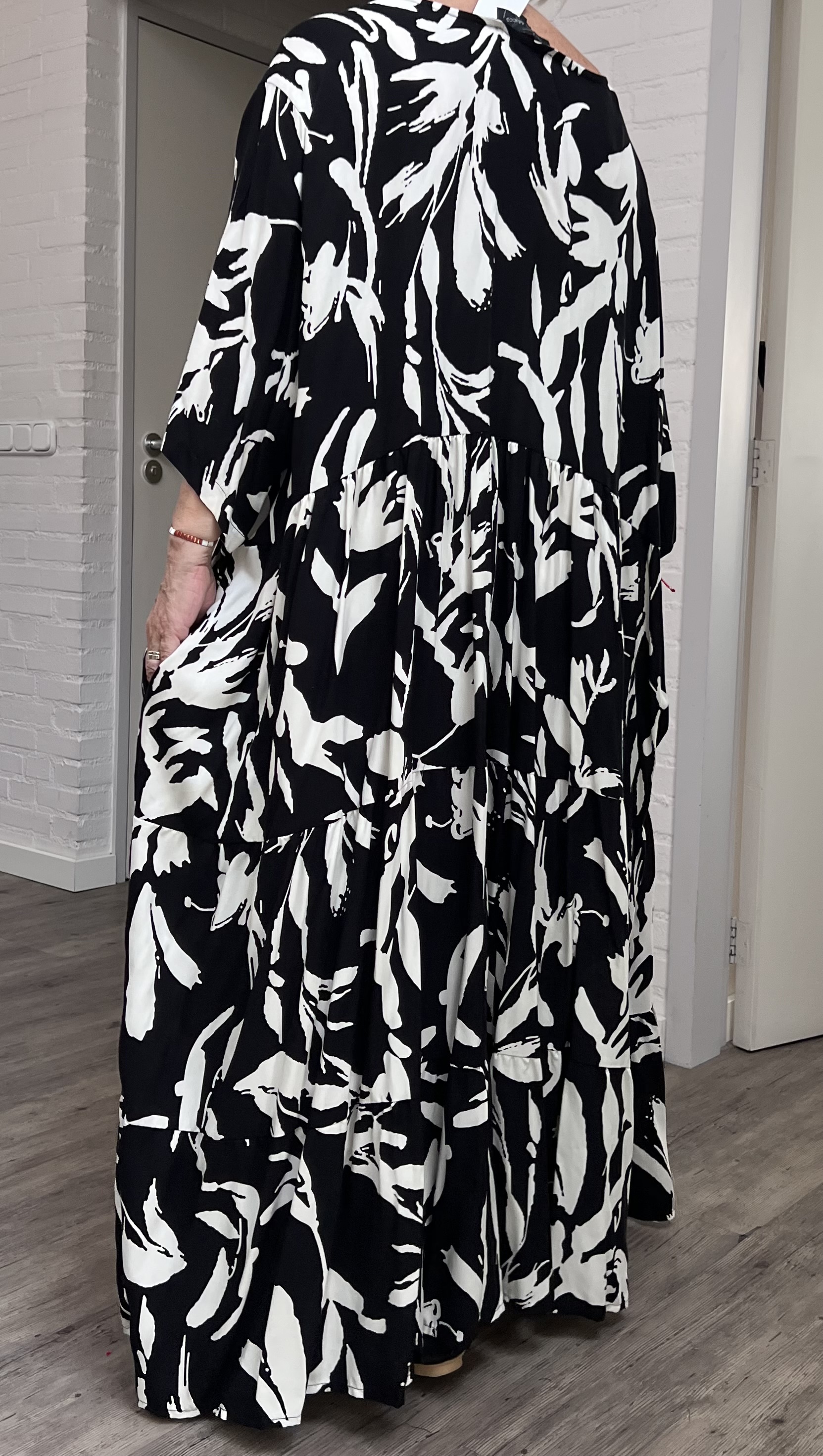 Vincenzo Allocca oversized viscose  BOHO A-lijn jurk apart zwart/wit