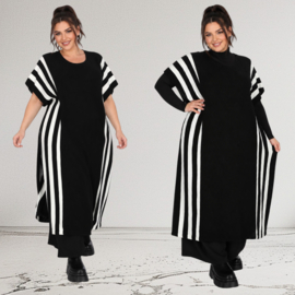 AKH oversized gebreide  tuniek/jurk  apart stretch